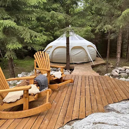 Glamping Pa Idyllisk Smabruk Med Miniatyr Hest, Esel Og Geit Dom wakacyjny Hobol