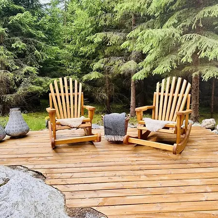 Dom wakacyjny Glamping Pa Idyllisk Smabruk Med Miniatyr Hest, Esel Og Geit *